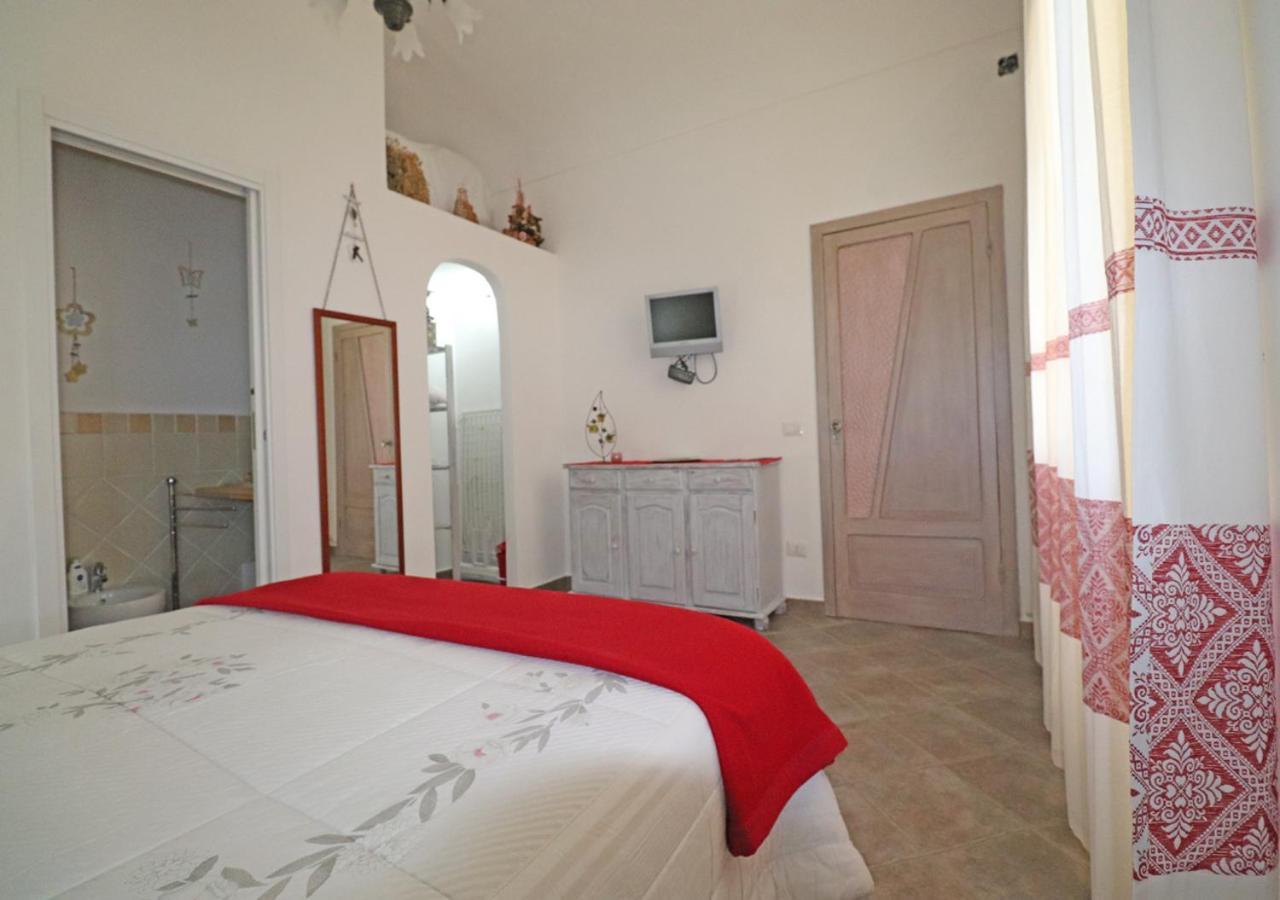 Murphy Holiday Home - Mongiardino 01 La Maddalena  Ngoại thất bức ảnh