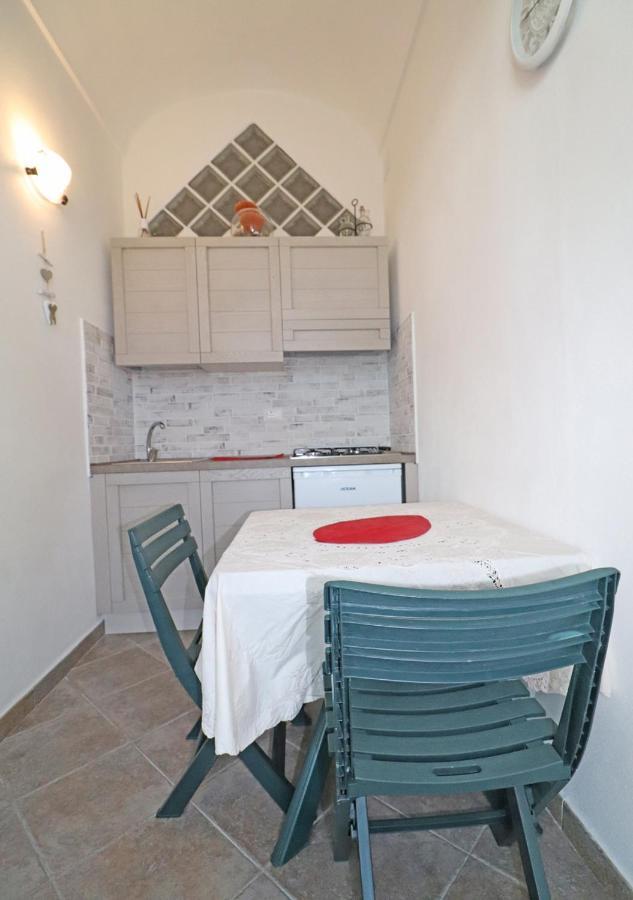 Murphy Holiday Home - Mongiardino 01 La Maddalena  Ngoại thất bức ảnh