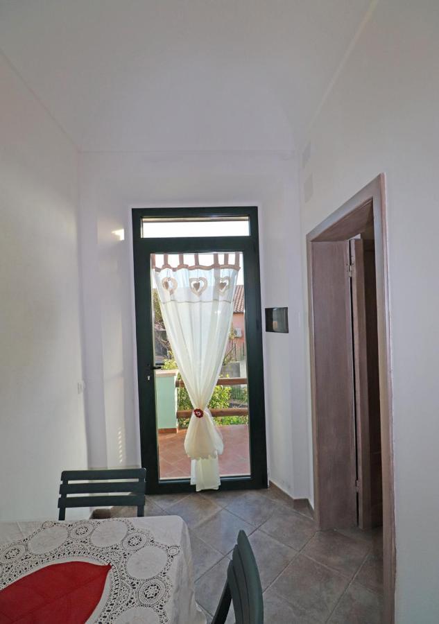Murphy Holiday Home - Mongiardino 01 La Maddalena  Ngoại thất bức ảnh